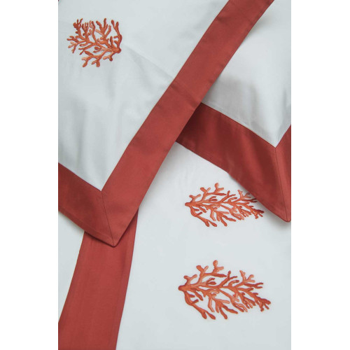 Satin bed set with two pillowcases