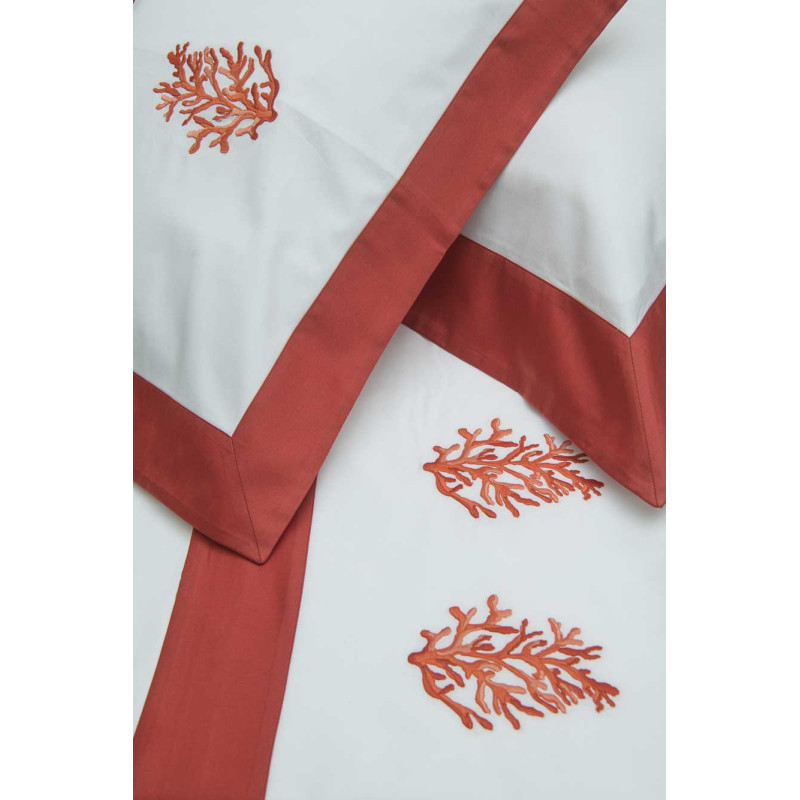 Satin bed set with two pillowcases Satin bed set with two pillowcases